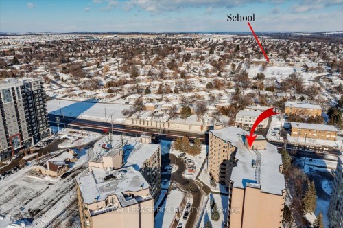 508-260 Davis Drive, Newmarket, ON - Outdoor With View