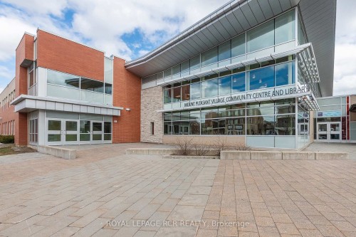 106-60 Baycliffe Crescent, Brampton, ON - Outdoor