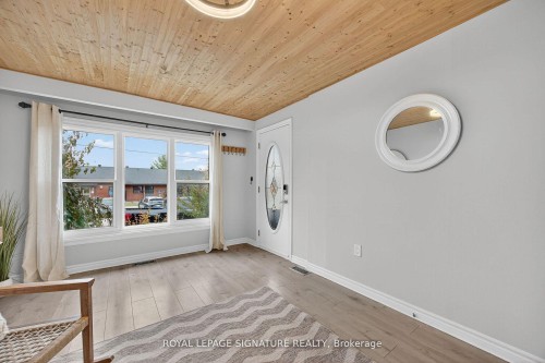 57 Maria Street, Penetanguishene, ON - Indoor Photo Showing Other Room