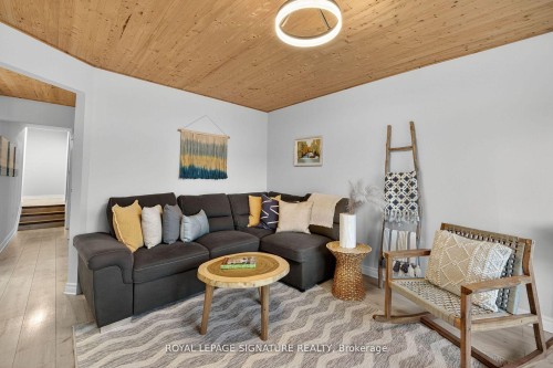 57 Maria Street, Penetanguishene, ON - Indoor Photo Showing Living Room