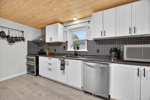 57 Maria Street, Penetanguishene, ON - Indoor Photo Showing Kitchen