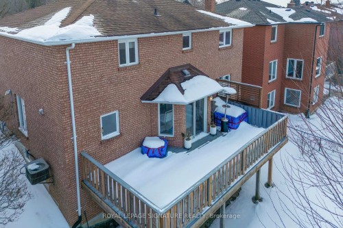 22 Stoddart Court, Bradford West Gwillimbury, ON - Outdoor With Exterior