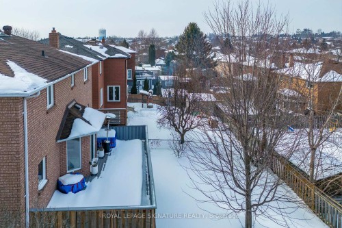 22 Stoddart Court, Bradford West Gwillimbury, ON - Outdoor