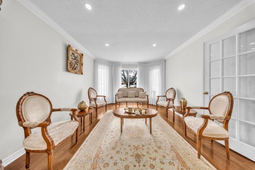 22 Stoddart Court, Bradford West Gwillimbury, ON - Indoor Photo Showing Other Room