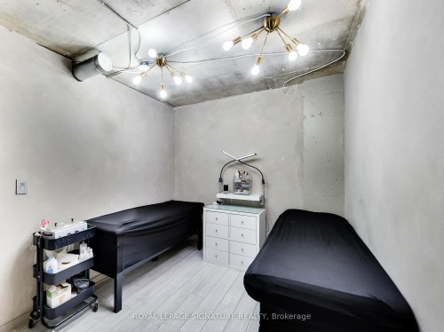 475D Rogers Road, Toronto, ON 