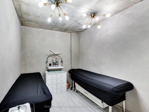 475D Rogers Road, Toronto, ON 