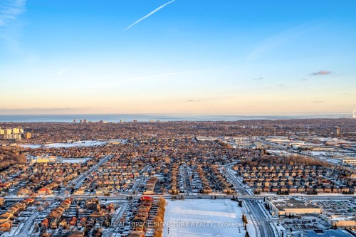 4203-3975 Grand Park Drive, Mississauga, ON - Outdoor With View