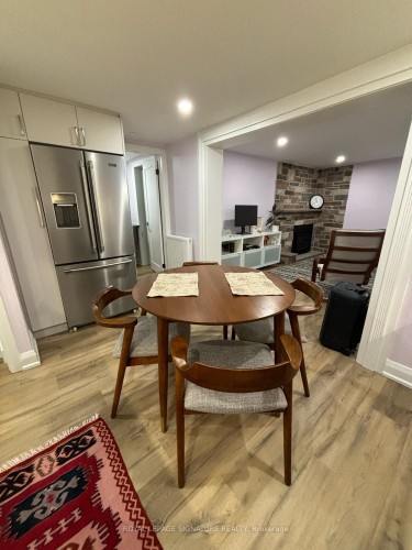 Lower-4 Windust Gate, Toronto, ON 