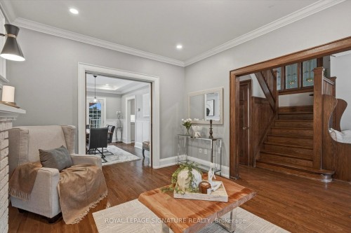 55 Atlas Avenue, Toronto, ON - Indoor Photo Showing Living Room