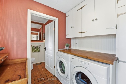 435 Kettleby Road, King, ON - Indoor Photo Showing Laundry Room