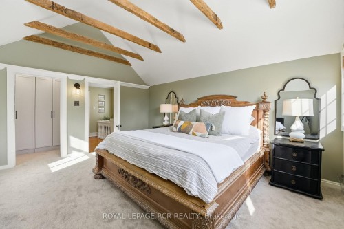 435 Kettleby Road, King, ON - Indoor Photo Showing Bedroom