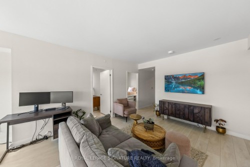 2007-6 Sonic Way, Toronto, ON - Indoor