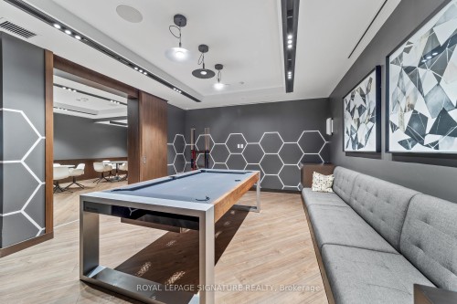 2007-6 Sonic Way, Toronto, ON - Indoor Photo Showing Other Room