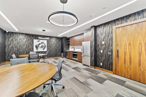 2007-6 Sonic Way, Toronto, ON - Indoor