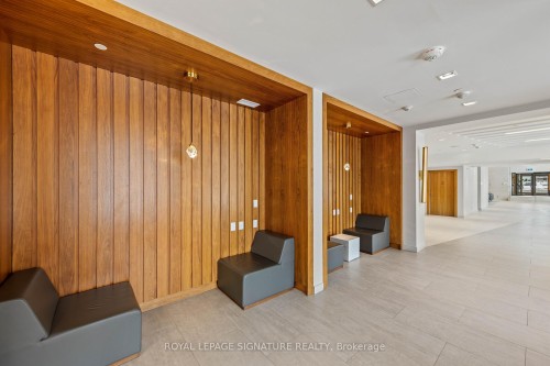 2007-6 Sonic Way, Toronto, ON - Indoor Photo Showing Other Room