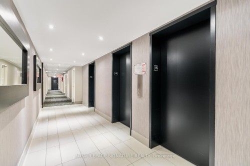 1503-1359 White Oaks Boulevard, Oakville, ON - Indoor Photo Showing Other Room