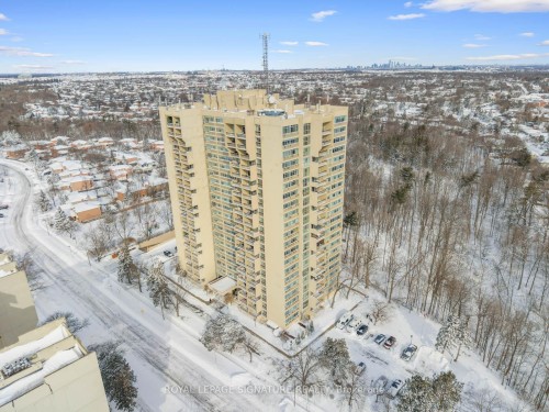1503-1359 White Oaks Boulevard, Oakville, ON - Outdoor With View