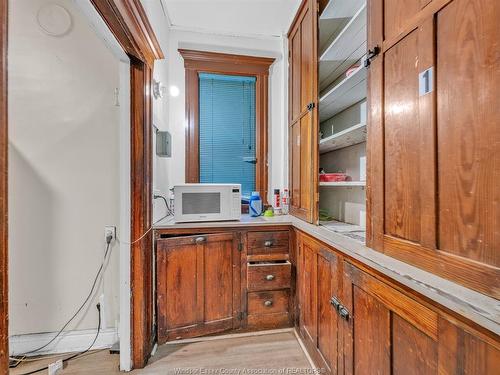 780 Dougall, Windsor, ON 