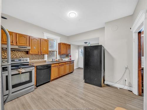 780 Dougall, Windsor, ON 