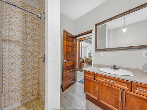 780 Dougall, Windsor, ON 