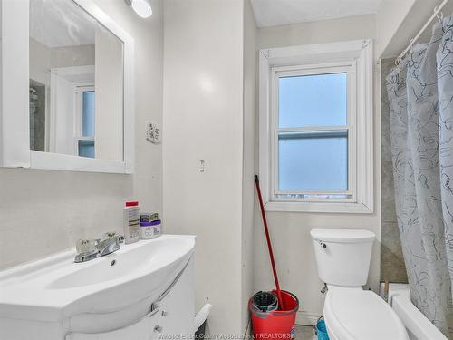 780 Dougall, Windsor, ON 