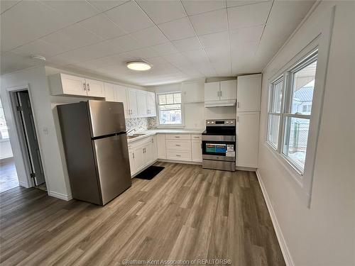 20 Mcnaughton Avenue, Wallaceburg, ON 