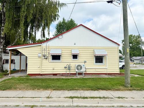 20 Mcnaughton Avenue, Wallaceburg, ON 
