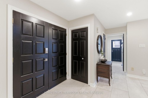 94 Intrepid Drive, Whitby, ON - Indoor Photo Showing Other Room