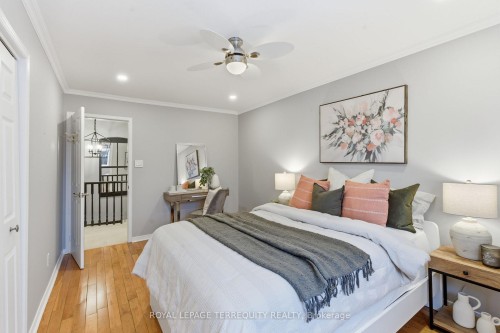 94 Intrepid Drive, Whitby, ON - Indoor Photo Showing Bedroom