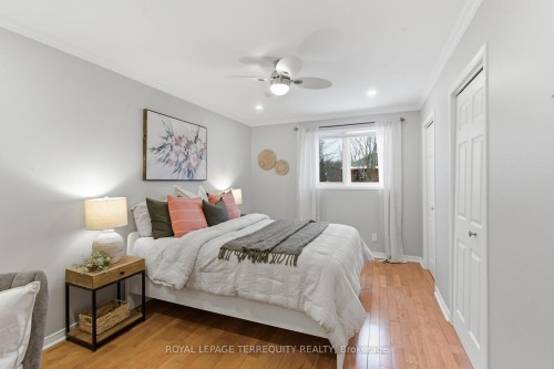 94 Intrepid Drive, Whitby, ON - Indoor Photo Showing Bedroom