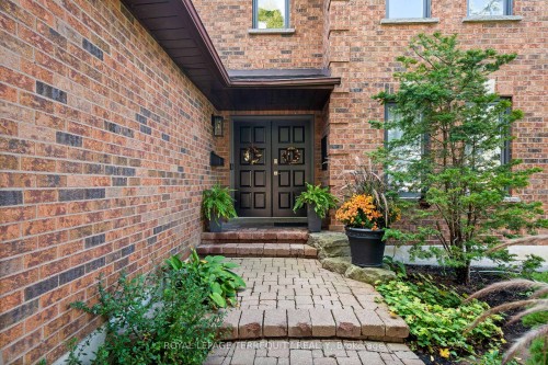 94 Intrepid Drive, Whitby, ON - Outdoor