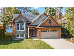 4080 BLUEPOINT Drive  Plympton-Wyoming, ON N0N 1J6