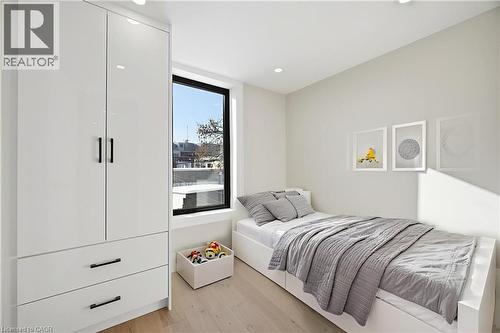 241 Maria Street, Toronto, ON - Indoor Photo Showing Bedroom