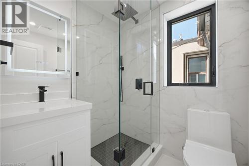 241 Maria Street, Toronto, ON - Indoor Photo Showing Bathroom