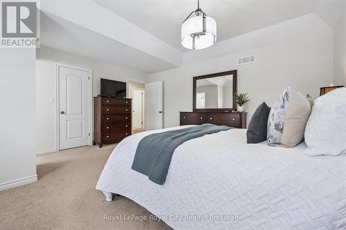 273 Carrington Drive, Guelph (Kortright West), ON - Indoor Photo Showing Bedroom