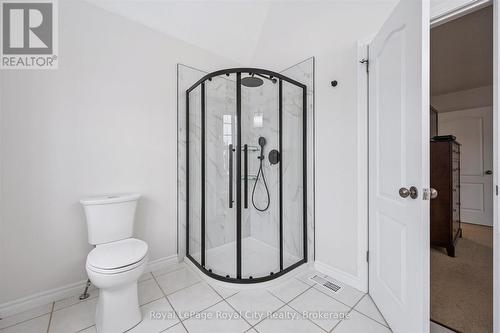 273 Carrington Drive, Guelph (Kortright West), ON - Indoor Photo Showing Bathroom