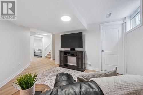 273 Carrington Drive, Guelph (Kortright West), ON - Indoor