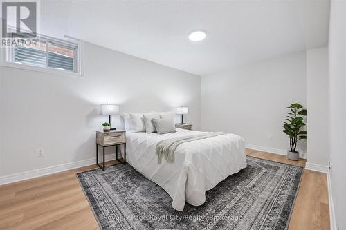 273 Carrington Drive, Guelph (Kortright West), ON - Indoor Photo Showing Bedroom