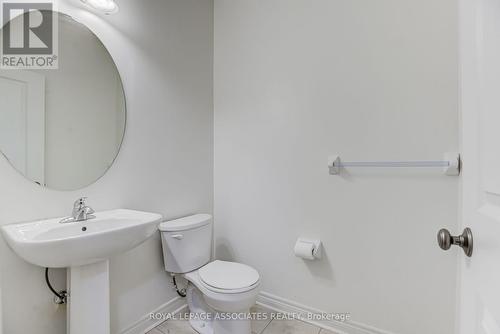 25 Gallagher Crescent, New Tecumseth, ON - Indoor Photo Showing Bathroom