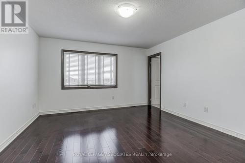 25 Gallagher Crescent, New Tecumseth, ON - Indoor Photo Showing Other Room