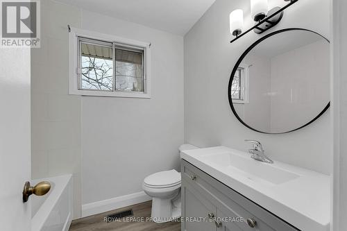 1080 Hudson Drive, Kingston (South Of Taylor-Kidd Blvd), ON - Indoor Photo Showing Bathroom