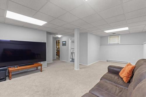 939 Dale Boulevard, Winnipeg, MB - Indoor Photo Showing Other Room
