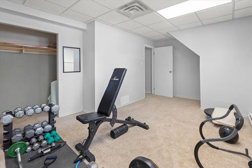 939 Dale Boulevard, Winnipeg, MB - Indoor Photo Showing Gym Room