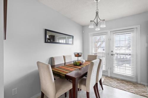 939 Dale Boulevard, Winnipeg, MB - Indoor Photo Showing Dining Room