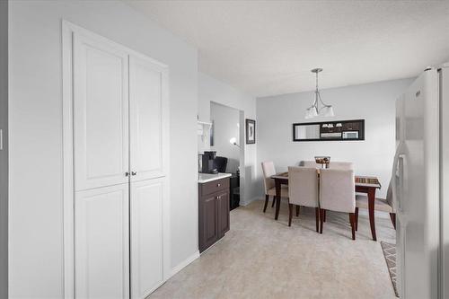 939 Dale Boulevard, Winnipeg, MB - Indoor