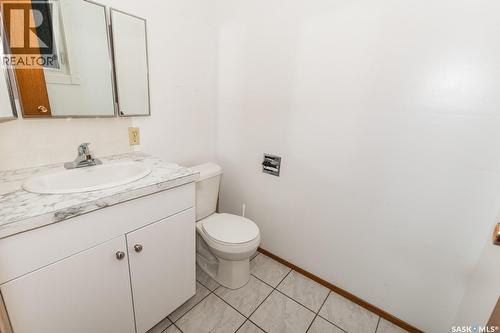 218 Bosworth Street, Kerrobert, SK - Indoor Photo Showing Bathroom