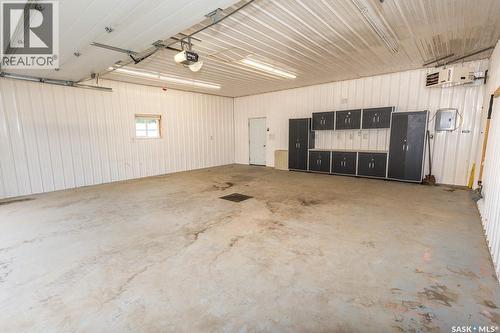 218 Bosworth Street, Kerrobert, SK - Indoor Photo Showing Garage