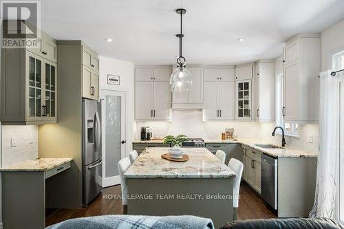 524 Osmond Daley Drive, Ottawa, ON - Indoor Photo Showing Kitchen With Stainless Steel Kitchen With Upgraded Kitchen
