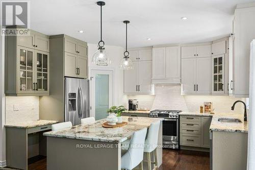 524 Osmond Daley Drive, Ottawa, ON - Indoor Photo Showing Kitchen With Stainless Steel Kitchen With Upgraded Kitchen