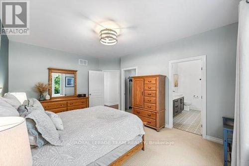 524 Osmond Daley Drive, Ottawa, ON - Indoor Photo Showing Bedroom